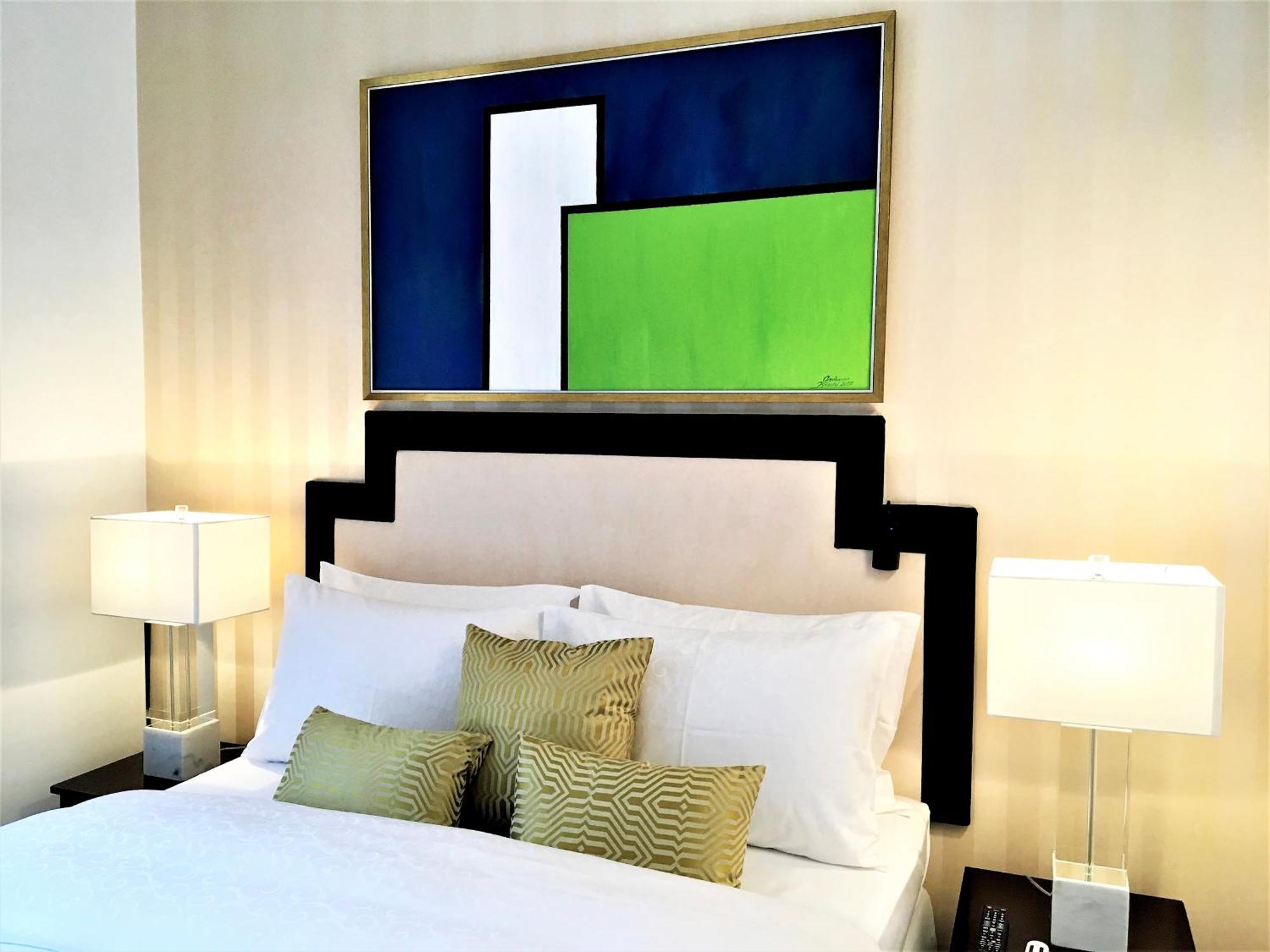 Mondrian Luxury Suites & Apartments Old Town Warsaw Bilik gambar