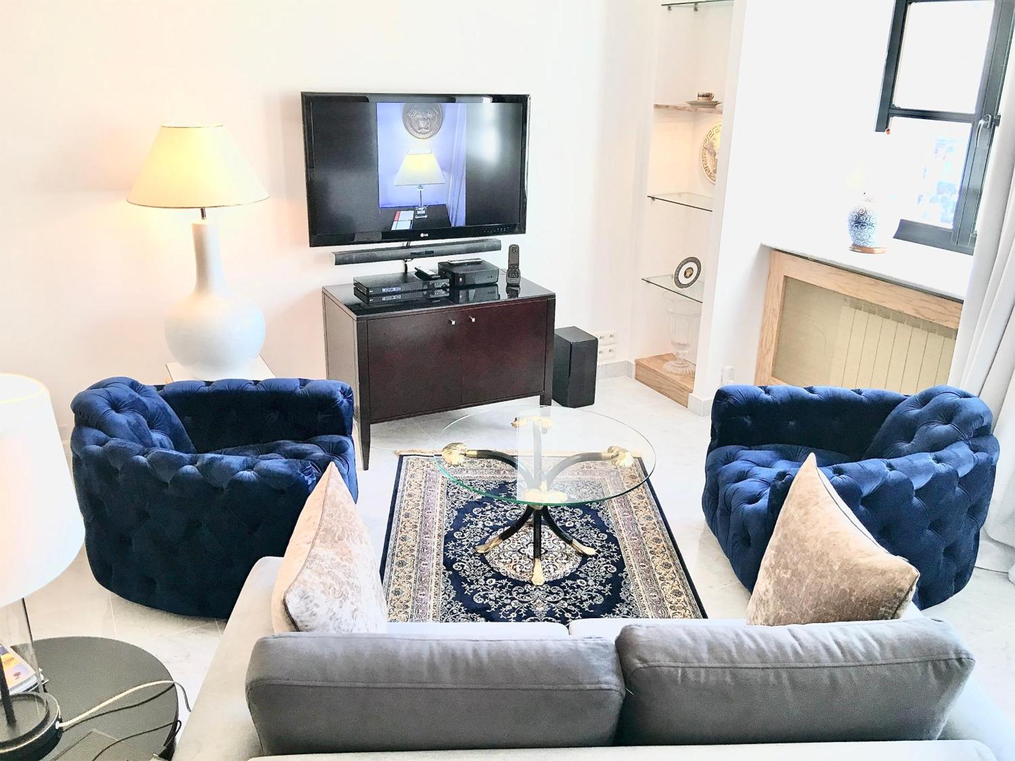 Mondrian Luxury Suites & Apartments Old Town Warsaw Bilik gambar