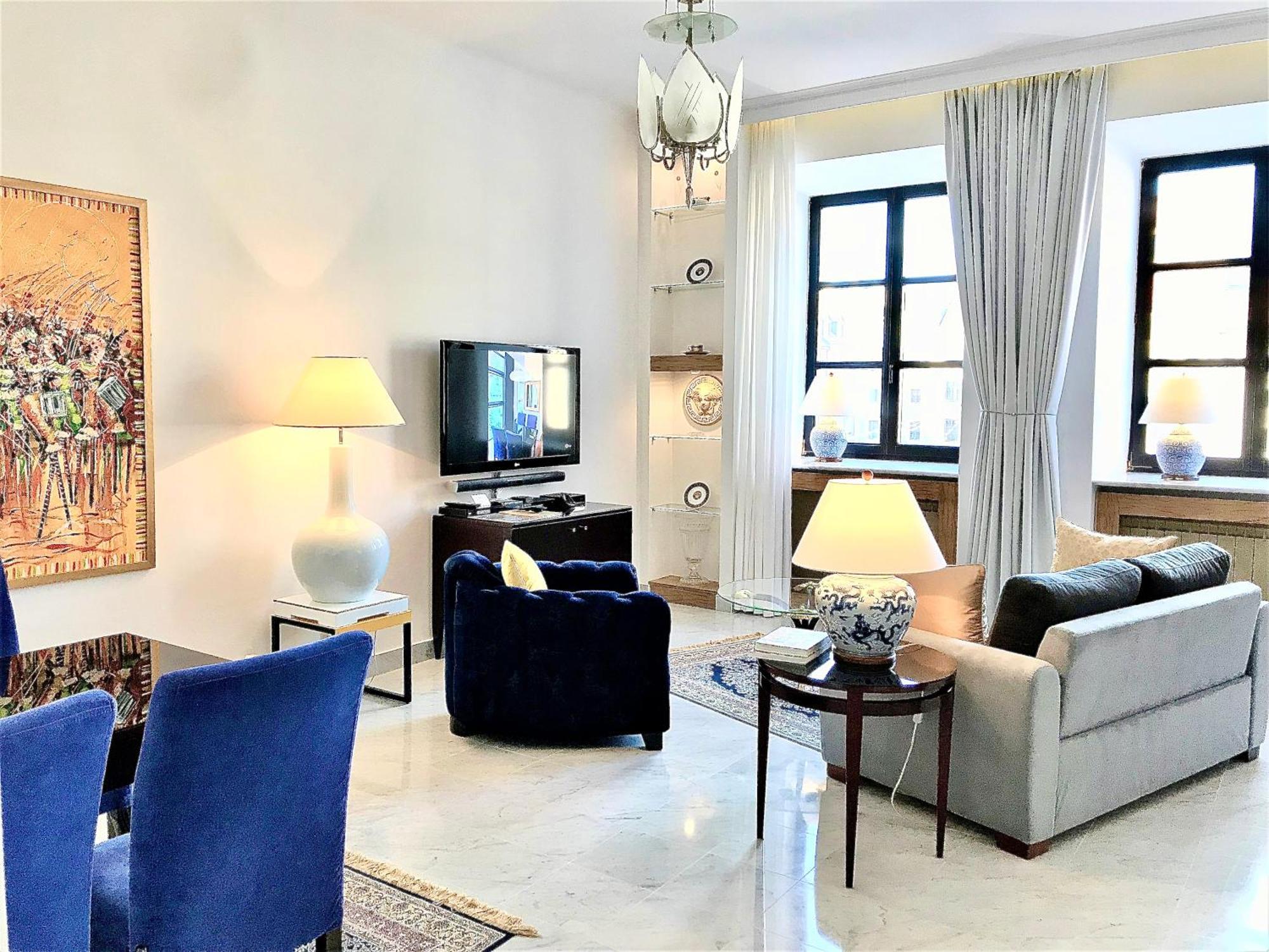 Mondrian Luxury Suites & Apartments Old Town Warsaw Bilik gambar