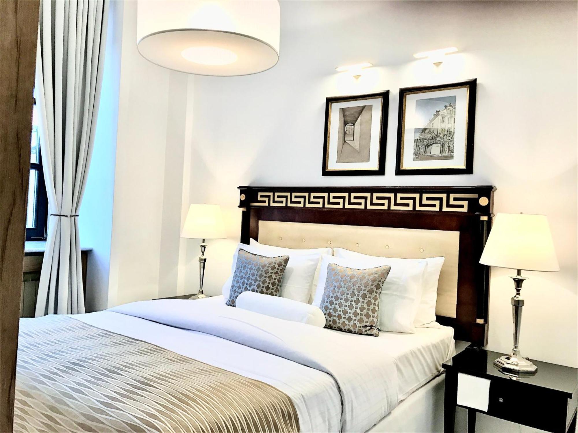 Mondrian Luxury Suites & Apartments Old Town Warsaw Bilik gambar