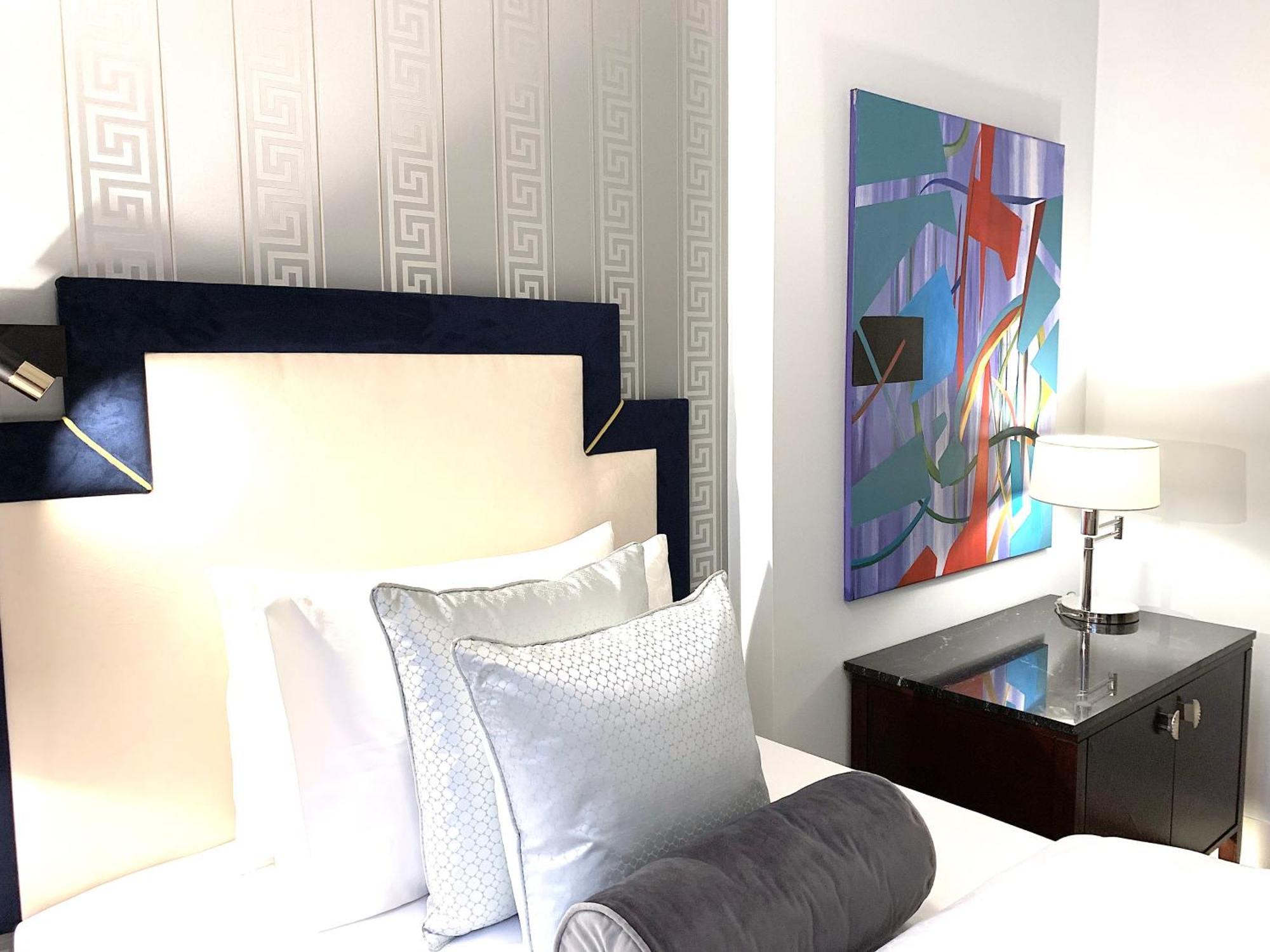 Mondrian Luxury Suites & Apartments Old Town Warsaw Bilik gambar