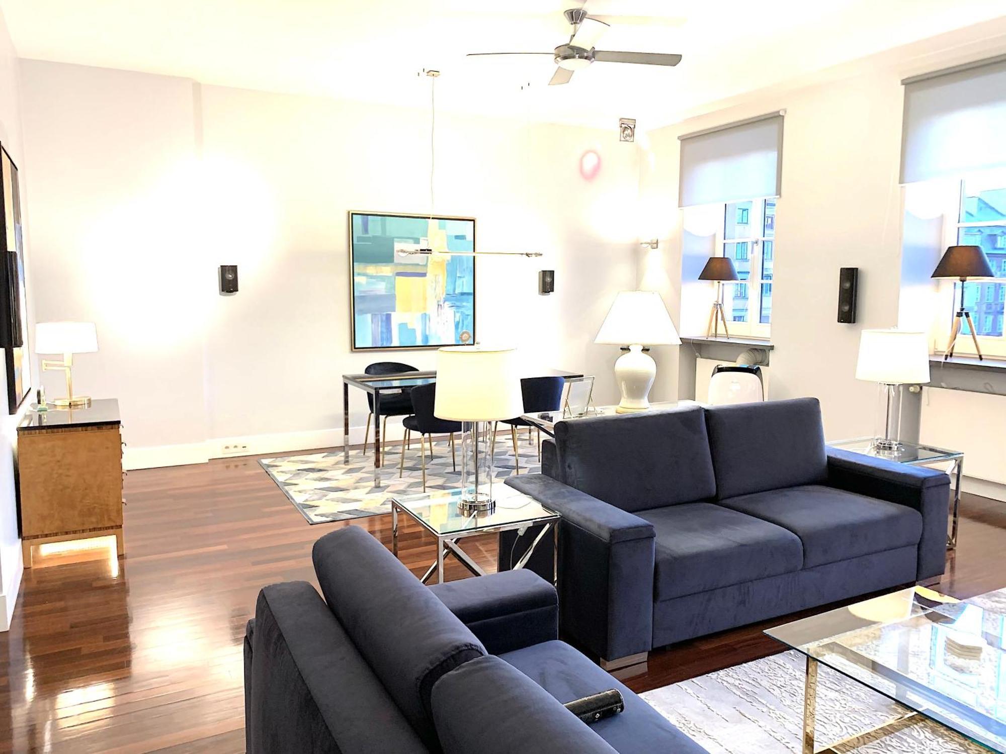 Mondrian Luxury Suites & Apartments Old Town Warsaw Bilik gambar